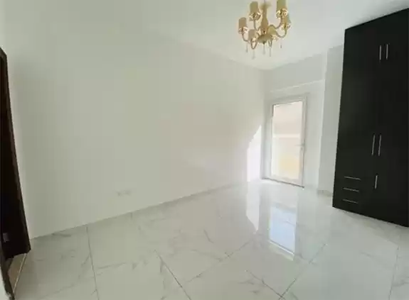Residential Ready Property 1 Bedroom U/F Apartment  for rent in Dubai #23249 - 1  image 